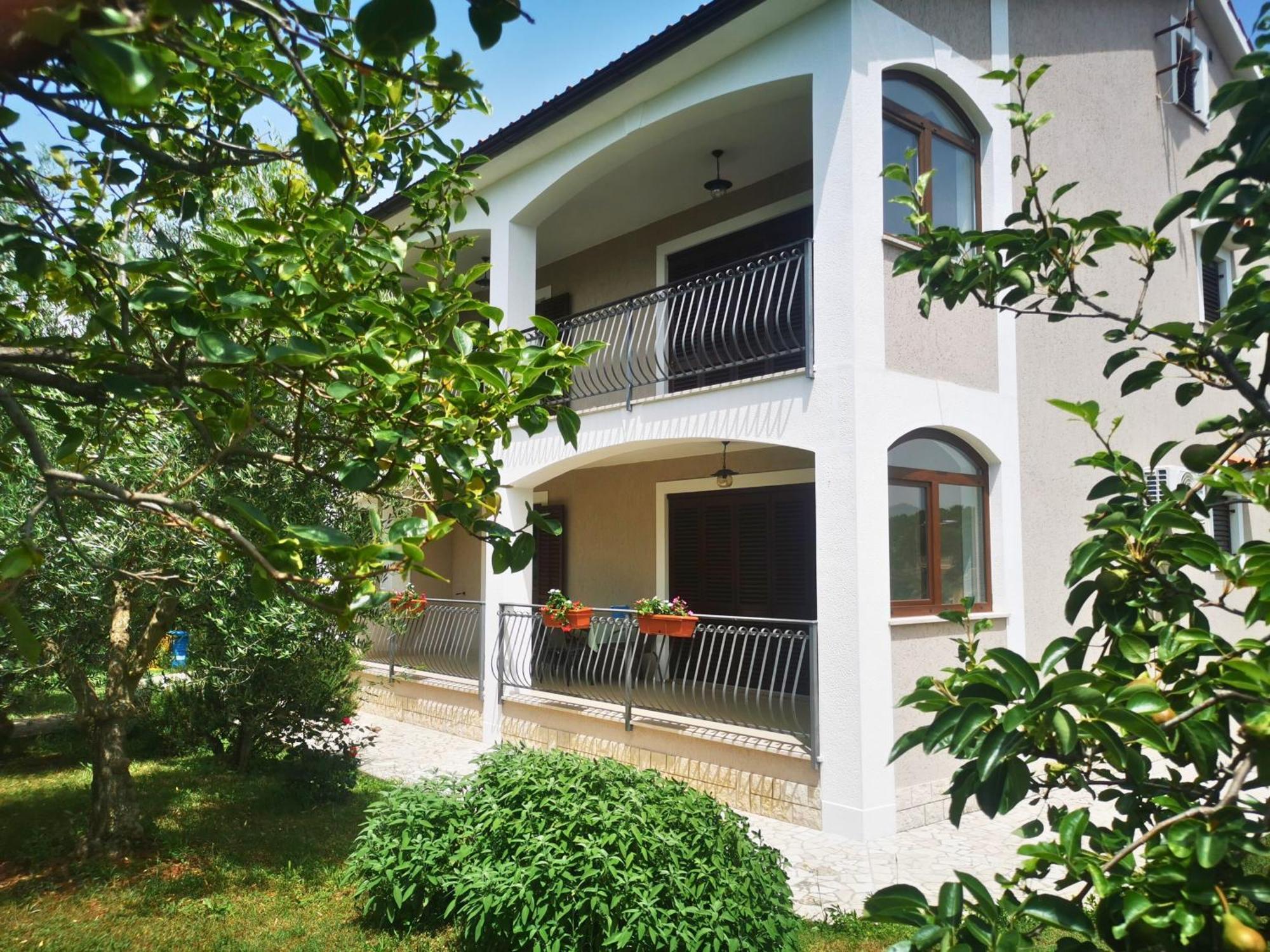 Garden Apartment Maria Vrsar Buitenkant foto
